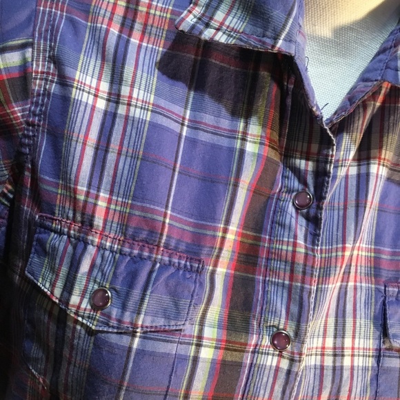 Wrangler Wrancher Western snap shirt. Size Medium - Picture 2 of 8